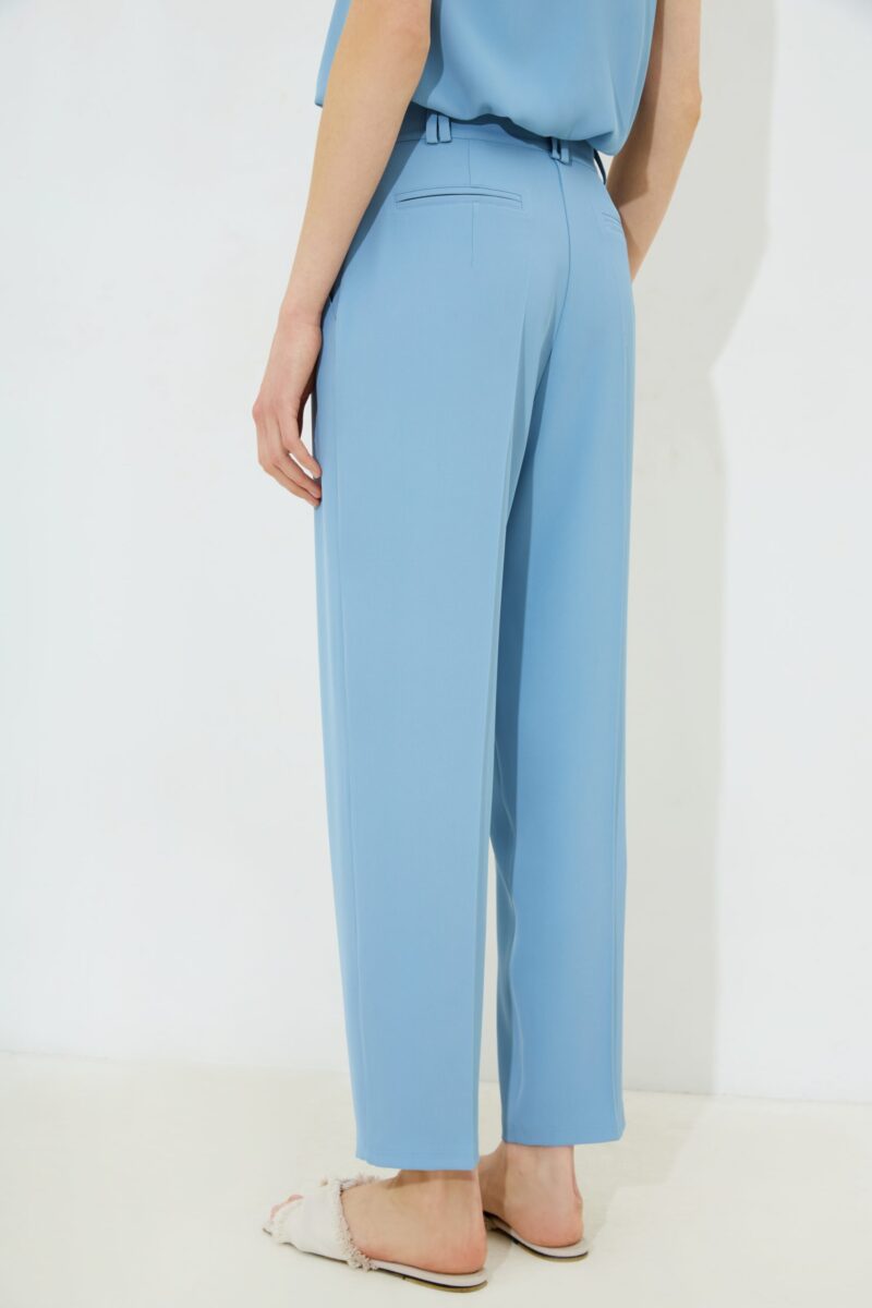 Portia Crepe Crop Trousers